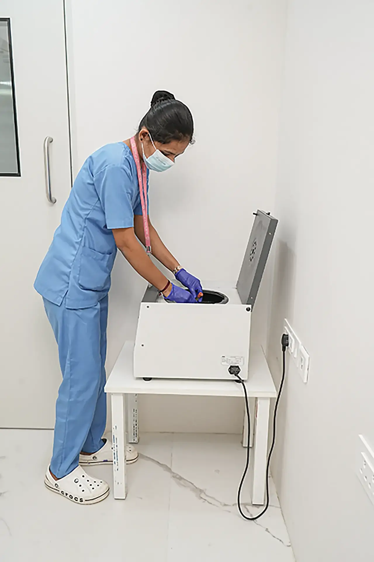 Clinical staff preparing PRP procedure equipment at Khushi Fertility & IVF Centre, Bengaluru